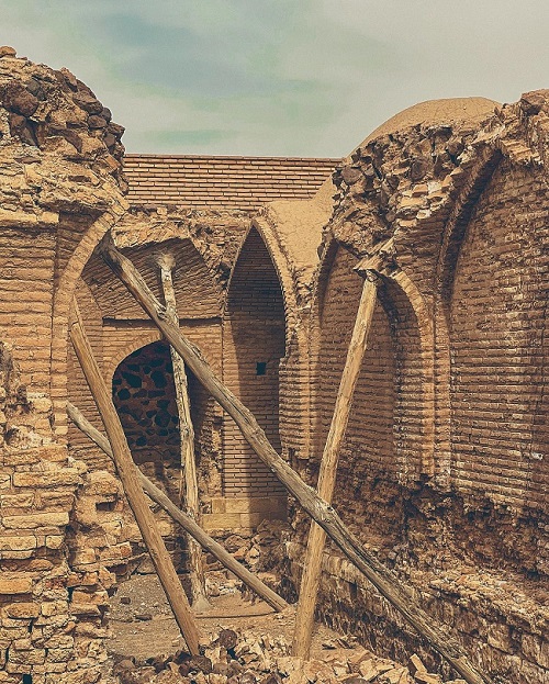 ویژگیهای معماری کاروانسرای عینالرشید